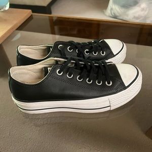 Black platform low-top converse - fits like a 7.5